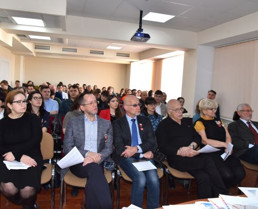 Gabriel Gurman (Israel), Nathan Wecksler (Israel), Ioana Grigoraș (România), Oleg Tarabrin (Ucraina) şi dr. Evghenii Ciumacenco (Franța)